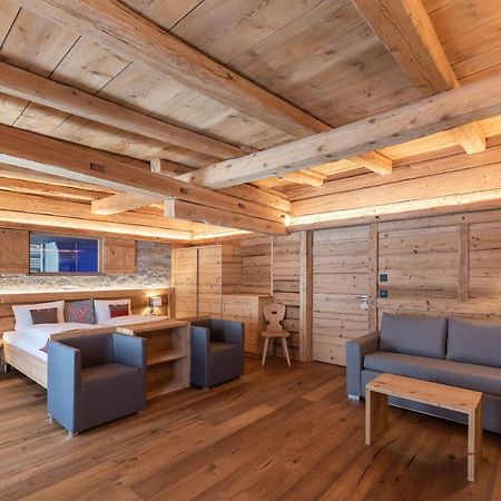 Hotel Crusch Alba Swiss Lodge Цернец Экстерьер фото