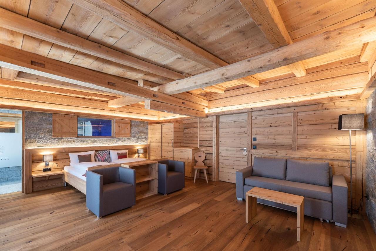 Hotel Crusch Alba Swiss Lodge Цернец Экстерьер фото