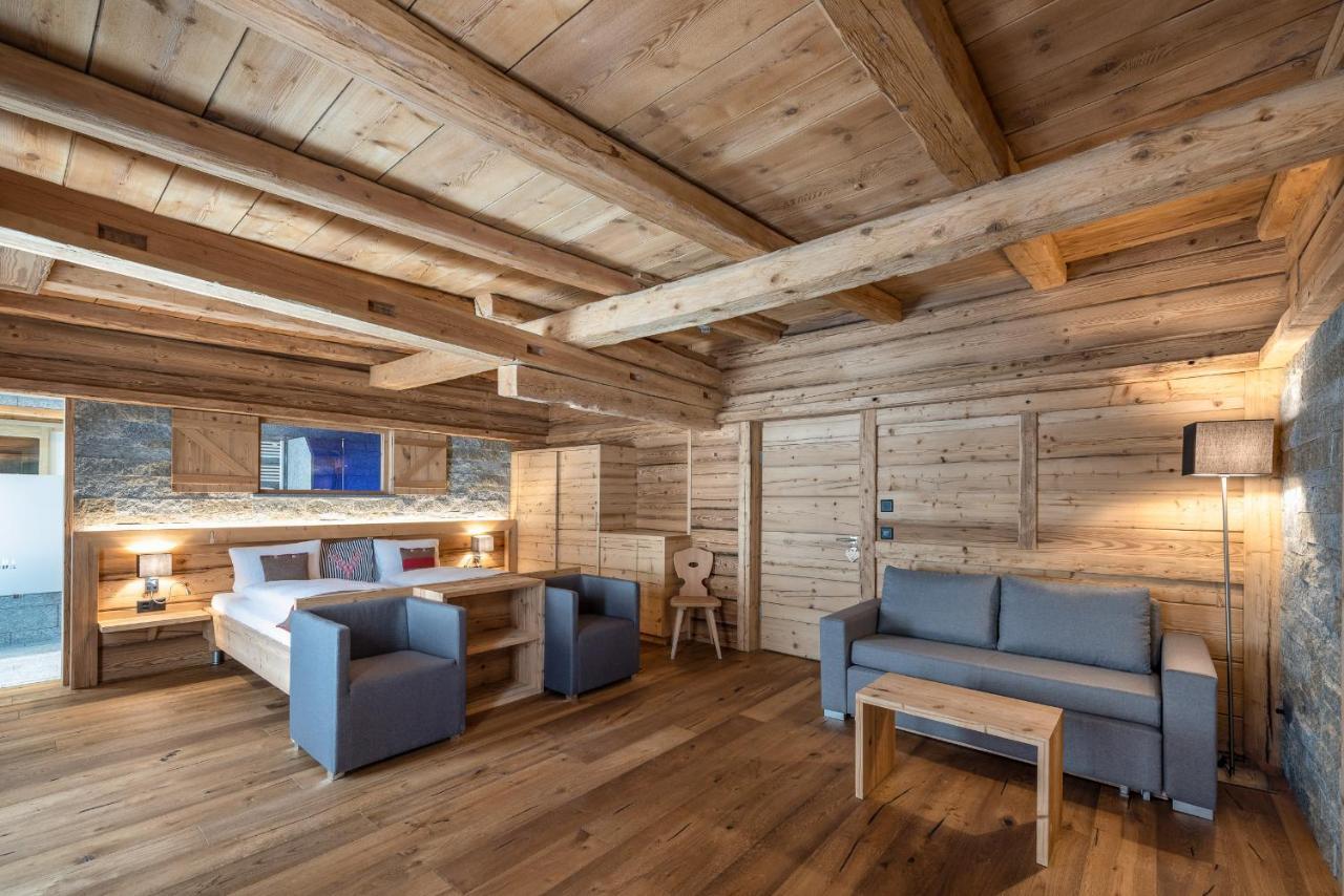 Hotel Crusch Alba Swiss Lodge Цернец Экстерьер фото