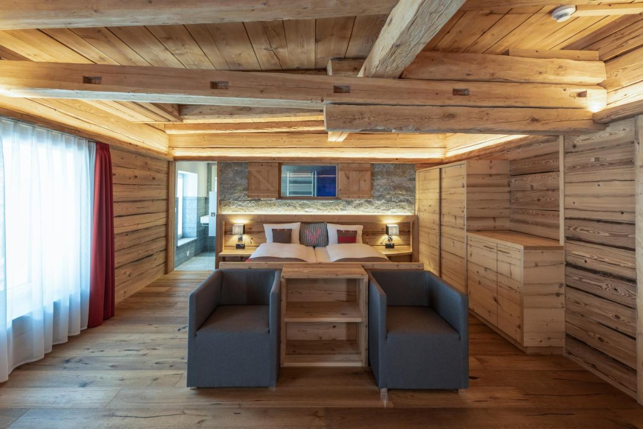 Hotel Crusch Alba Swiss Lodge Цернец Экстерьер фото