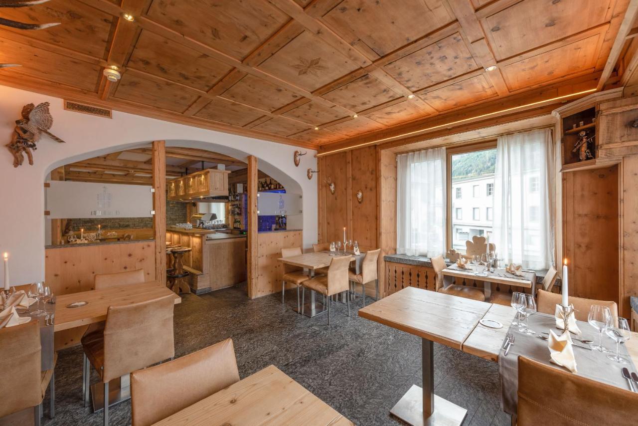 Hotel Crusch Alba Swiss Lodge Цернец Экстерьер фото