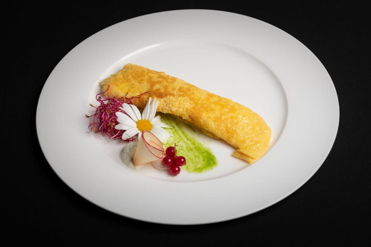 Hotel Crusch Alba Swiss Lodge Цернец Экстерьер фото