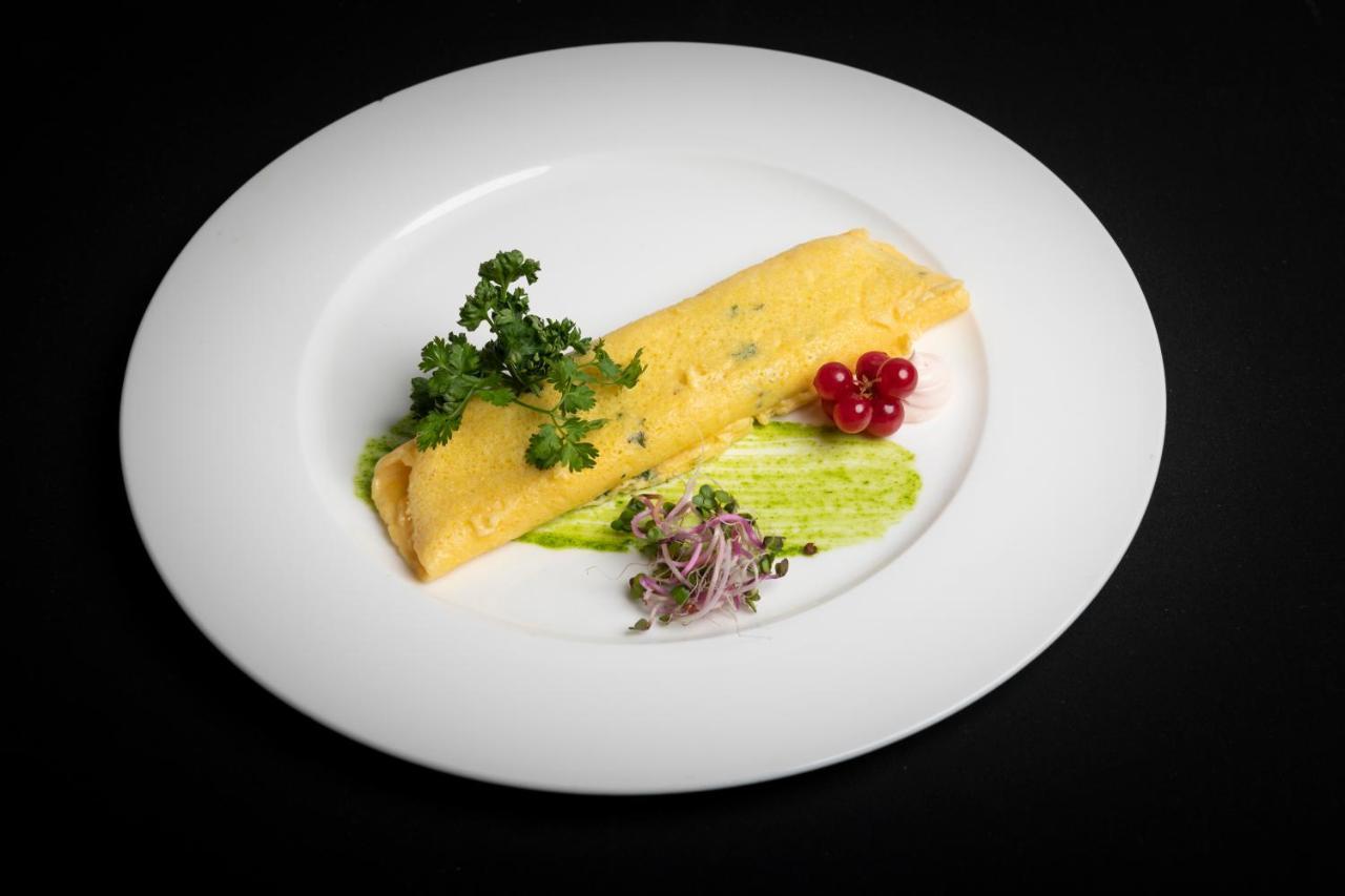 Hotel Crusch Alba Swiss Lodge Цернец Экстерьер фото
