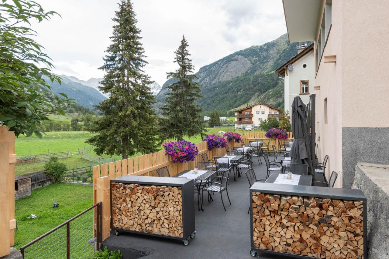 Hotel Crusch Alba Swiss Lodge Цернец Экстерьер фото
