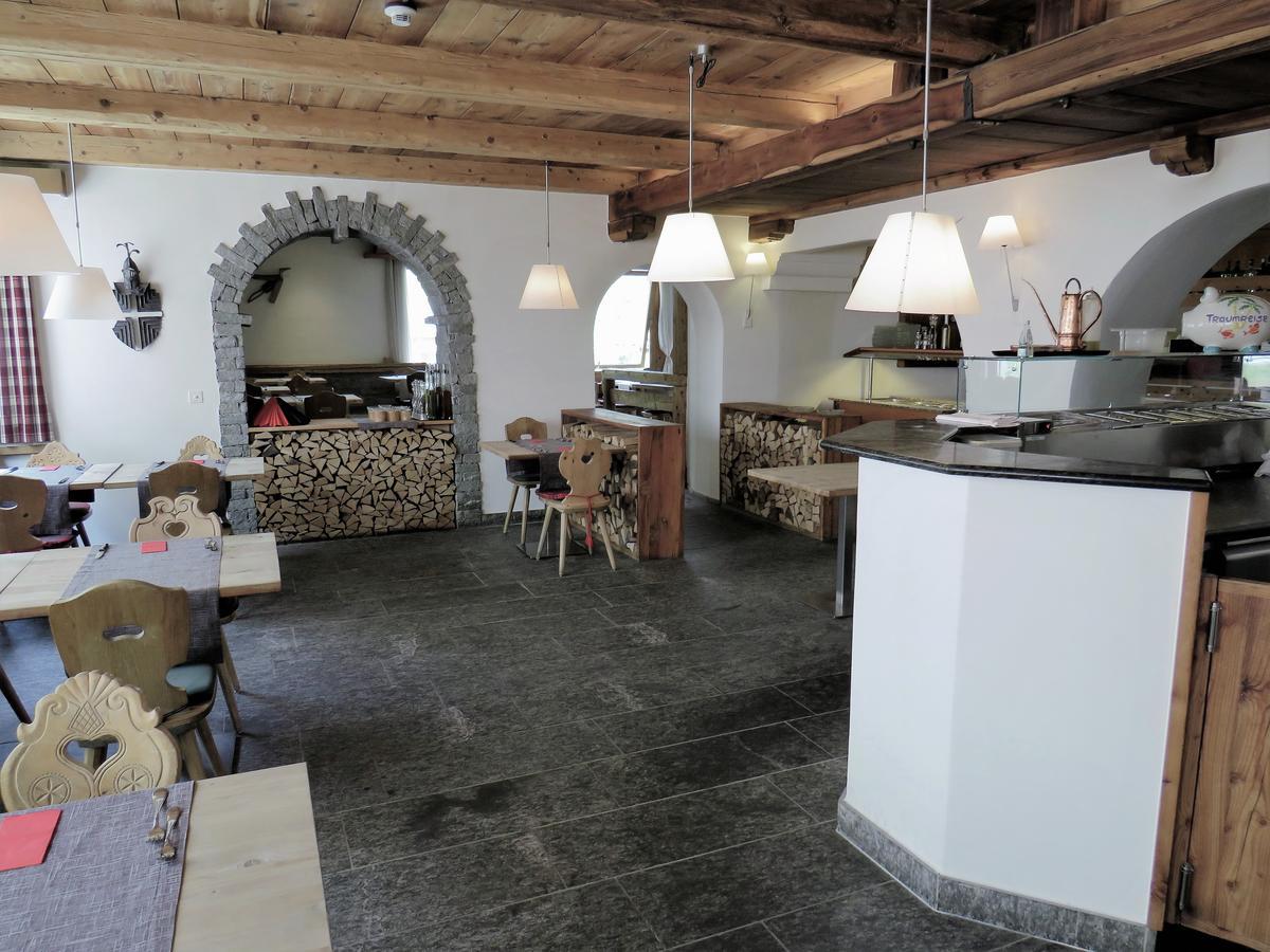 Hotel Crusch Alba Swiss Lodge Цернец Экстерьер фото